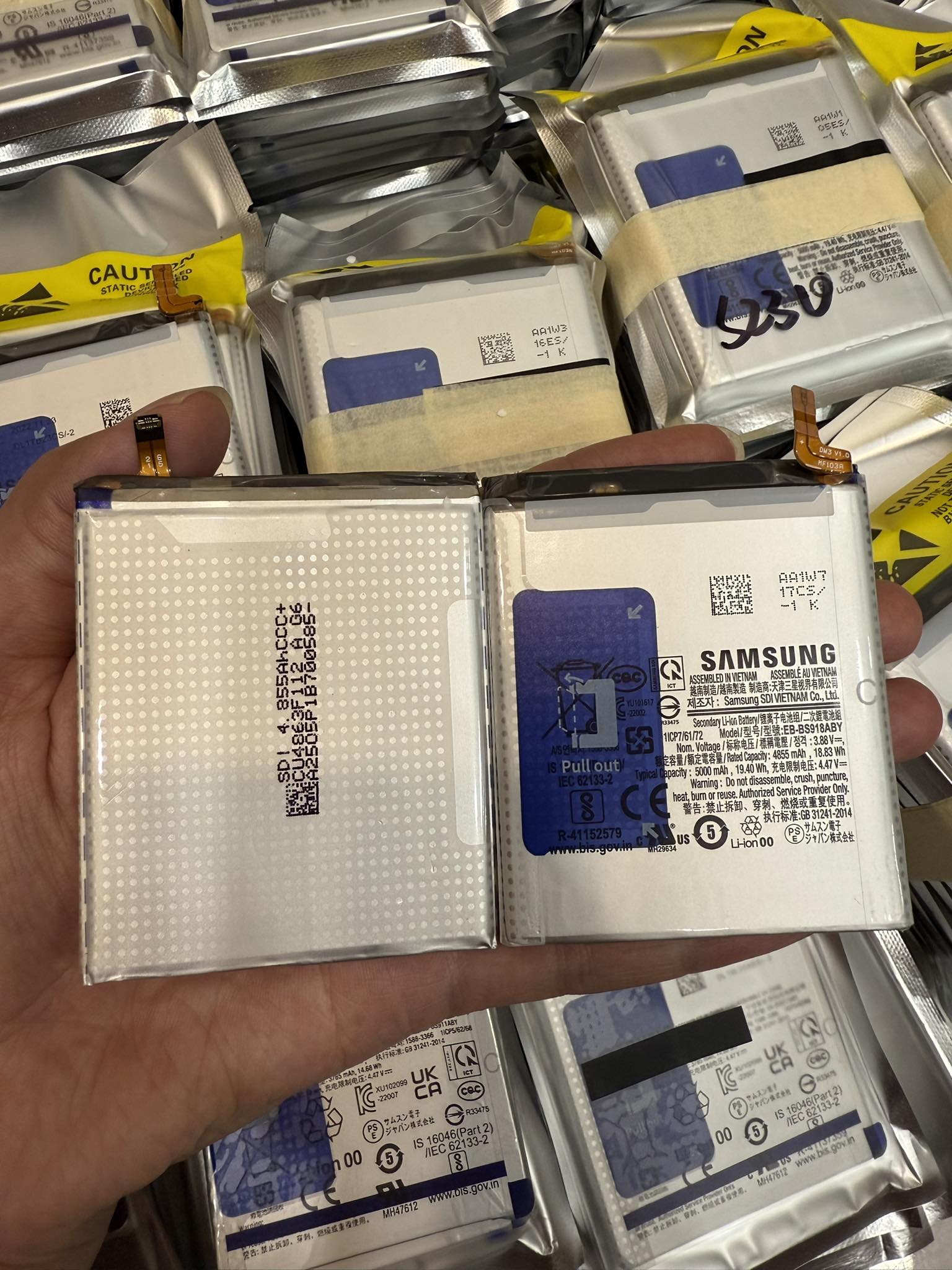 Thay pin Samsung S23 Ultra
