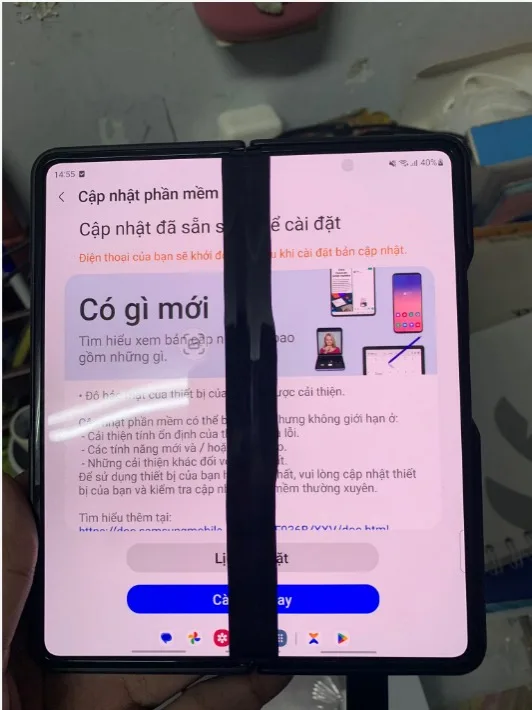 Samsung Z Fold4 hư màn hình