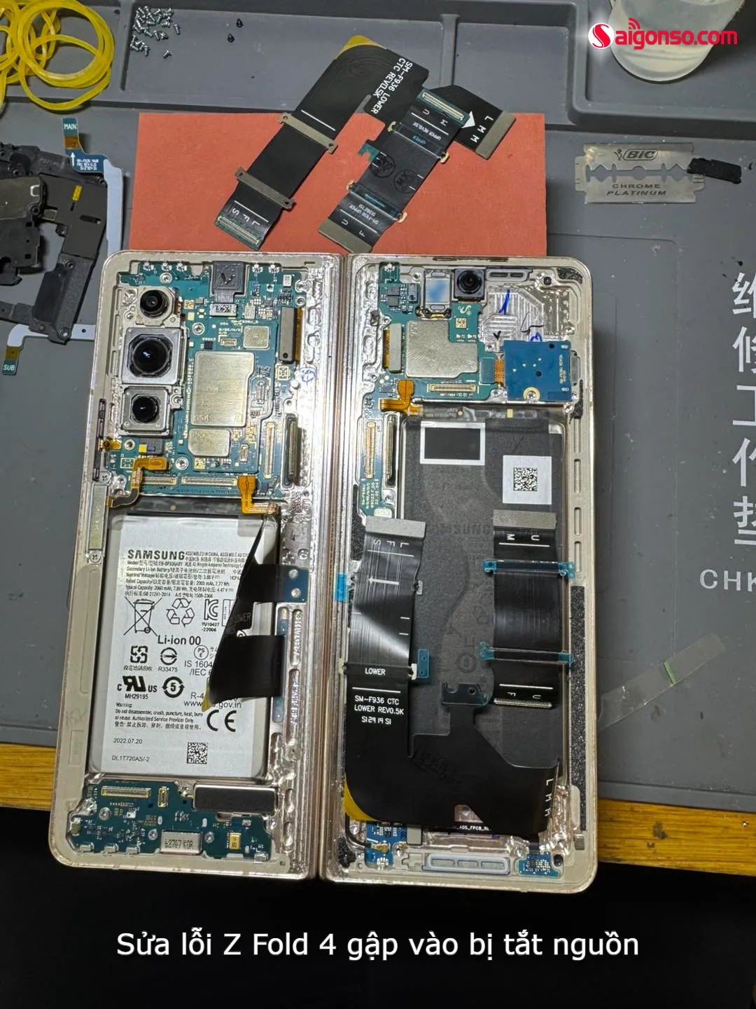 Sửa lỗi Samsung Z Fold 4 gập lại bị tắt nguồn