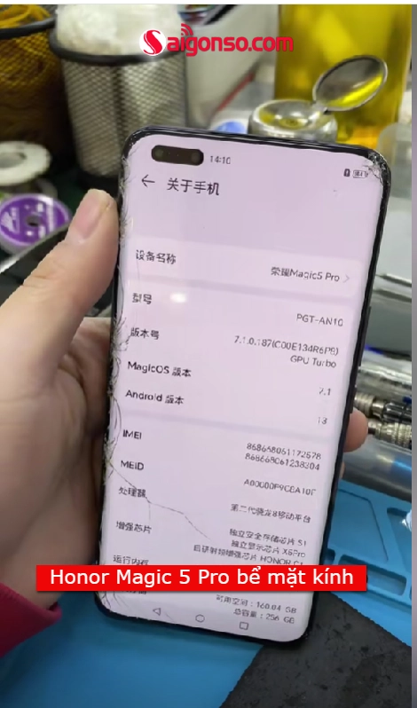 Honor Magic 5 Pro bể kính