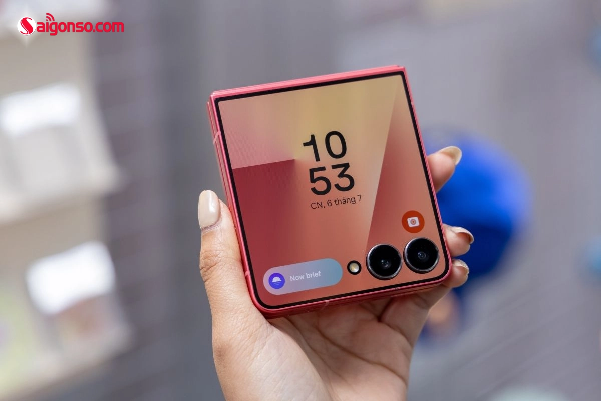 Thay mặt kính màn phụ Samsung Z Flip 7